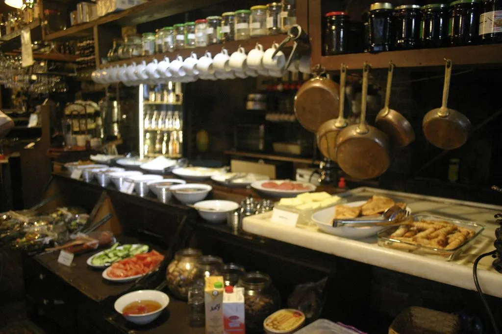Bed & Breakfast Otel Yorgo Seferis Turecko